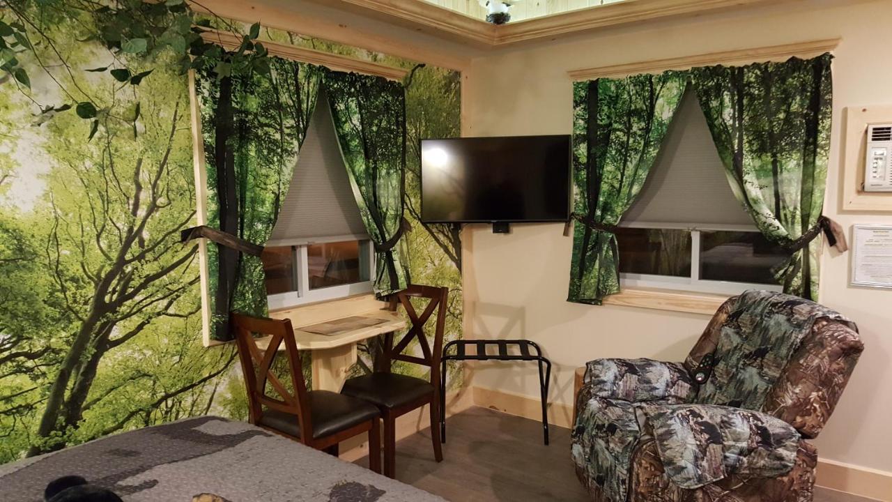 Bear Cove Inn Сент-Игнас Экстерьер фото
